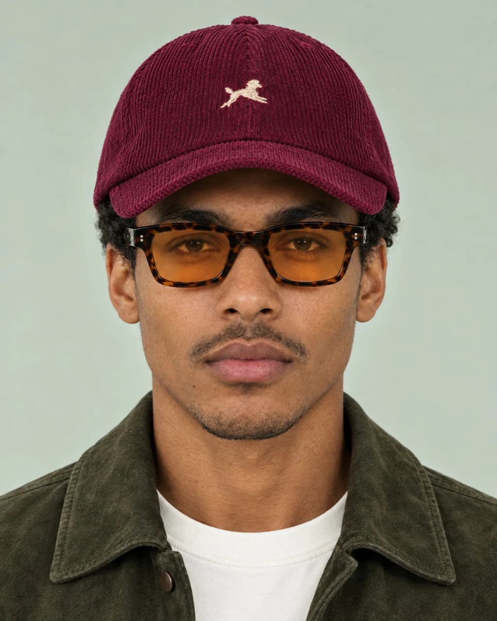 Gorra Vinotinto en Pana — vista 3